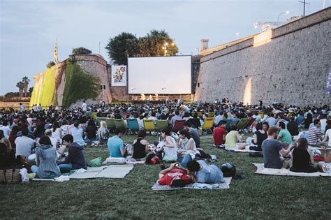 Cines De Verano En Barcelona Cuatro Propuestas Para Ver Películas Al