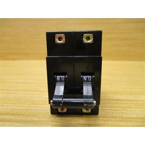 Idec Nrbm 2100 30a Aa 30a Circuit Breaker Nrbm2100 New No Box Mara