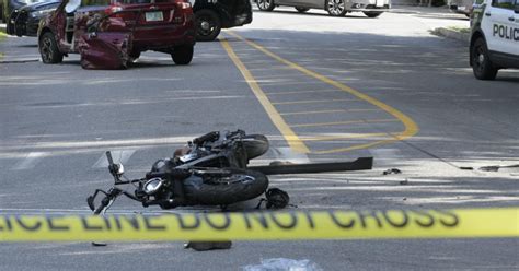 Car Vs Motorcycle Crash With 2 Injured In Manchester Public Safety