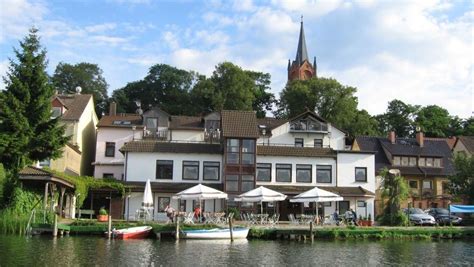 Die region ist bekannt für ihre schöne natur und ihre kulinarischen spezialitäten. Deutsches Haus - Hotel & Restaurant direkt am Haussee ...