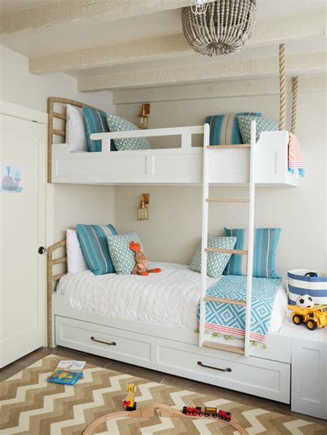 Chambre située à l'étage, pouvant accueillir de 2 à 4 personnes. Chambre d'enfant bord de mer avec un mur gris : Photos et ...