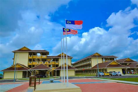 Roads, streets and buildings on satellite photos; SEKOLAH KEBANGSAAN TANJUNG MINYAK 2: SELAMAT DATANG KE ...