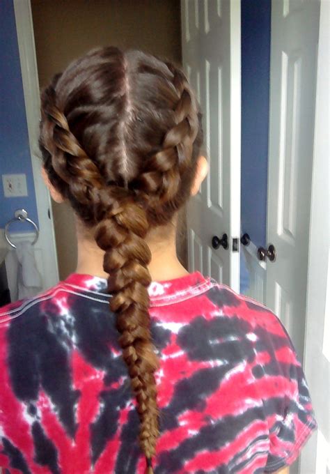 The braided ponytail is this writer's personal favorite for a run, as it's good for handling very long hair. Pin by Kimber Tutt on Hair | Sports hairstyles, Hair ...