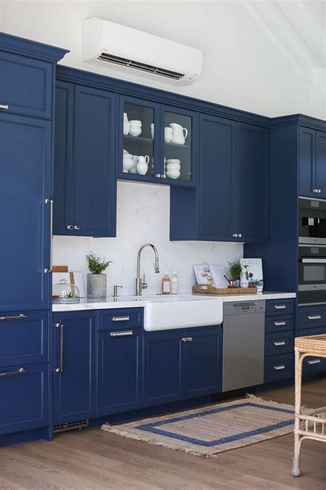 White Kitchen Cabinets With Blue Grey Walls - White Cabinets Grey Walls Backsplash
