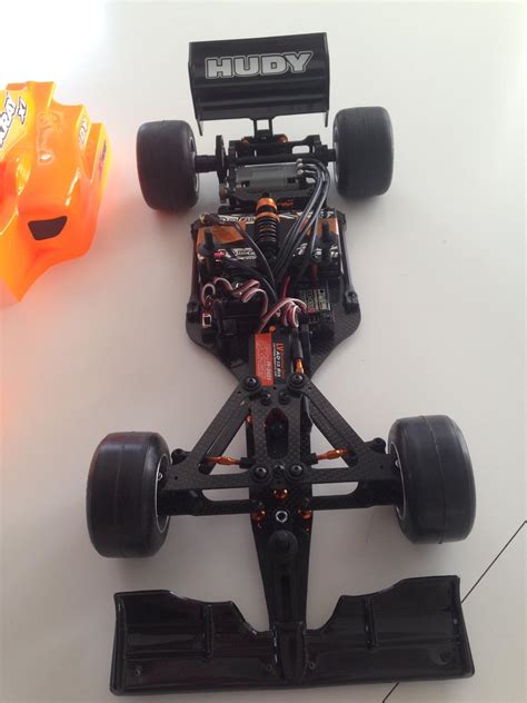Men med startposisjon 21 er det ikke langt bakover i feltet hamilton kan flyttes. Bil Xray X1 Formel 1 - Billeder af rc-enheder - Uploaded ...