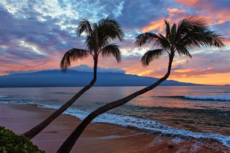 Photo Sunrise Over Halelakakla Maui Hawaii Free Pictures On Fonwall