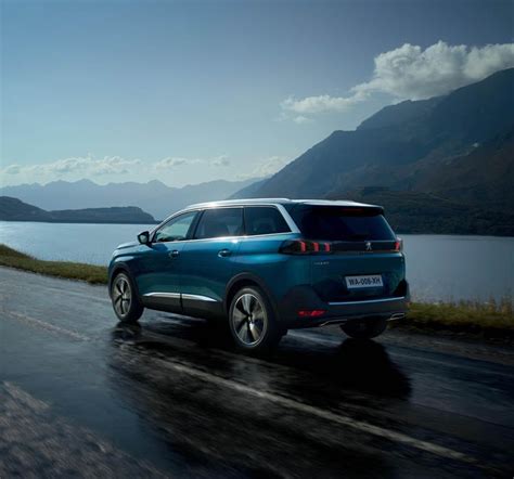 New Peugeot 5008 Suv The Modular 7 Seater Suv From Peugeot