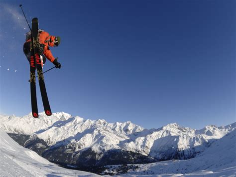 Alpine Skiing Mont Blanc Saint Faustin Lac Carre Quebec Canada