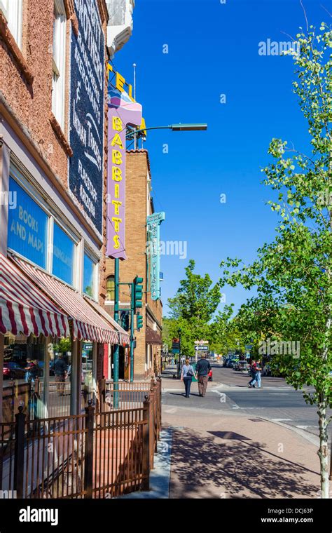 Flagstaff Arizona Downtown Streets Fotos Und Bildmaterial In Hoher