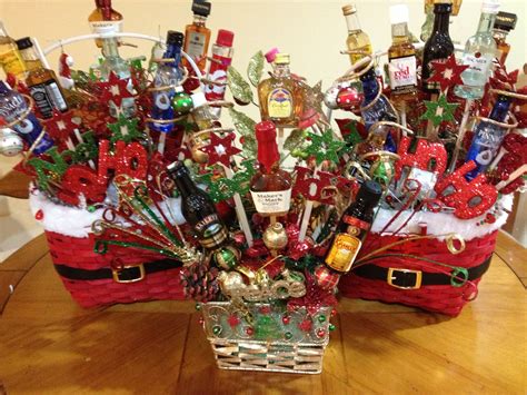 Our christmas baked goods gifts are always appreciated. Liquor gift baskets | Liquor gifts, Christmas gift baskets ...