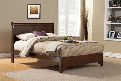 It can fit the local queen size mattress of dimension 191cm x 153cm. Cool Queen Size Wood Bed Frame — Home Decor