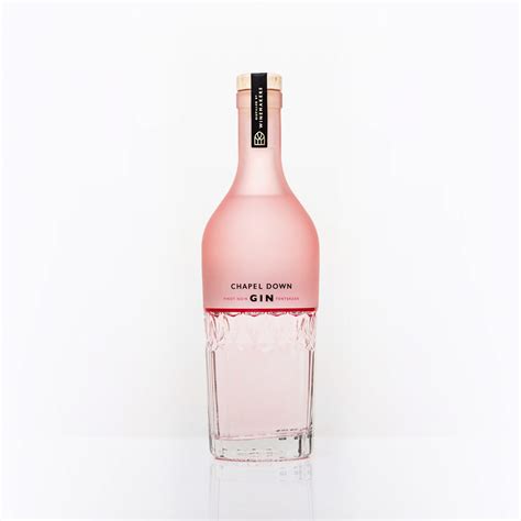 Chapel Down Pinot Noir Gin Review | Great British Wine