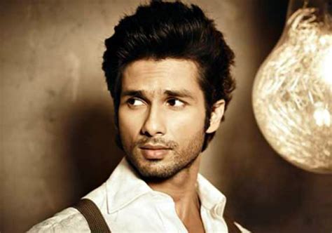 Bad News Girls Shahid Kapoor Is Getting Married And Shes Not An Actress