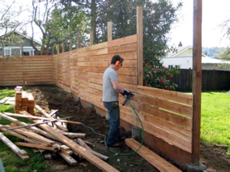 Executing on the right yard fence ideas is the key to establishing the boundaries of your property, creating privacy if desired, and having a complementary fence design that matches the rest of your home's exterior and landscape. Cheap Fence Ideas To Embellish Your Garden And Your Home | Backyard fences, Diy privacy fence ...
