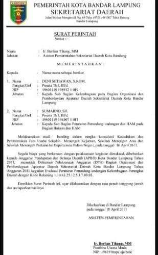 Apabila bahasa yang dipakai pada suatu surat memakai bahasa. Contoh Surat Resmi Undangan Dinas, Sekolah, Pemerintah ...