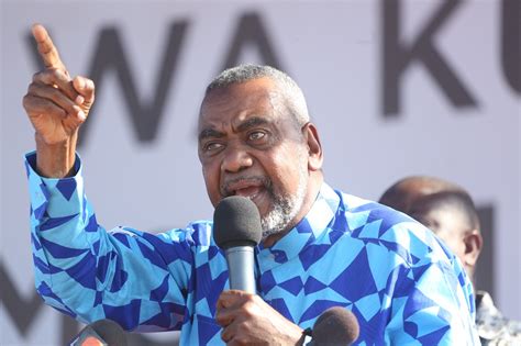 Maagizo ya makamu wa pili wa rais zanzibar akihitimisha ziara visiwani pemba. MAALIM SEIF ATEULIWA KUWA MAKAMU WA KWANZA WA RAIS ...
