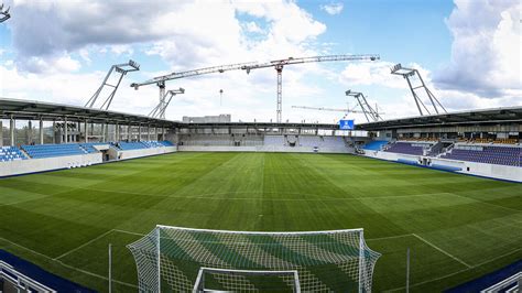 Epochales Ereignis Blau Weiß Linz Eröffnet Neues Stadion