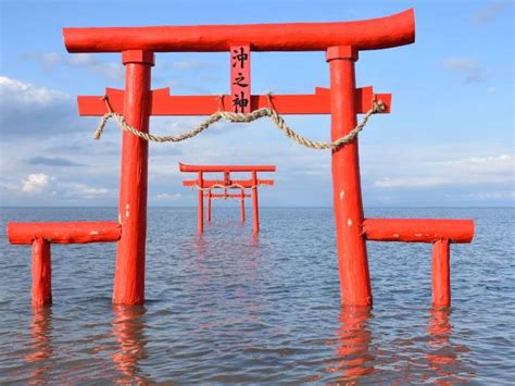 Floating Torii Gate Of Oouo Shrine Saga