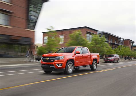 2016 Chevrolet Colorado Rewarded With 28 Liter Diesel Mill Towing