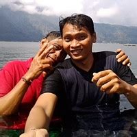 Bunga berdiameter 10 cm berwarna putih dan. I Nyoman Ari Kusuma Wijaya - IT Support - PT. Hartono Raya ...