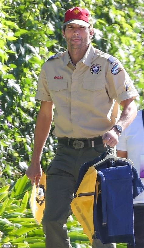 Ashton Kutcher Earns Merit Badge For Costuming In Boy Scouts Of America
