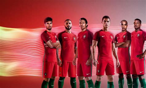 Fotball em 2021 er intet unntak. Portugal Football Team Wallpapers