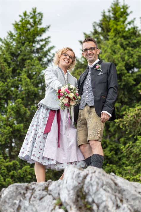 Frauenministerin susanne raab will sich nicht feministin nennen, aber für frauen kämpfen. Susanne Raab Hochzeit - Hochzeits meetup - Posts ...