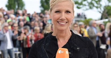 Dabei war das motto eigentlich komplett unpolitisch: Andrea Kiewel: „ZDF-Fernsehgarten" zum EM-Start