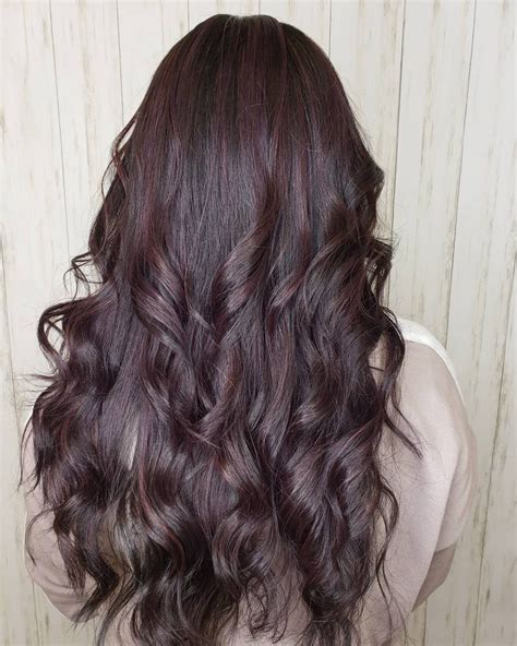25 Jaw Dropping Dark Burgundy Hair Colors For 2022
