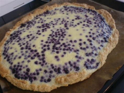 Für den belag gelatine einweichen. Heidelbeer-Saure Sahne-Kuchen - Rezept mit Bild - kochbar.de