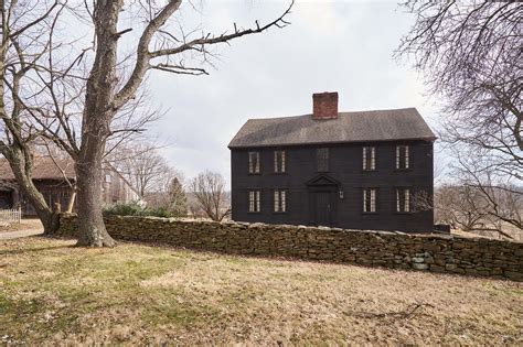 17th Century Farmhouse In Medina Is Ultimate Fixer Upper House Of The