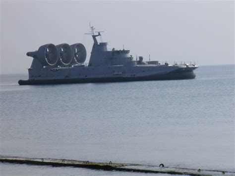 See more ideas about air, aviation, cabin crew jobs. Zubr Class Landing Craft Air Cushion (LCAC) For Chinese Navy | Global Military Review
