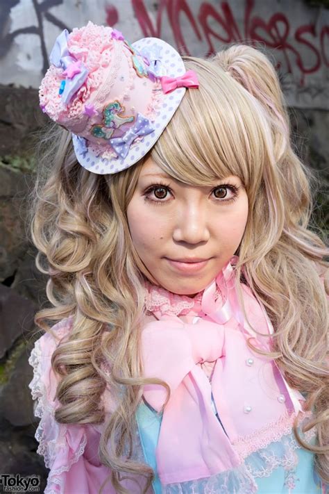 Sweet Lolita In Angelic Pretty At Harajuku Station Tokyo Fashion