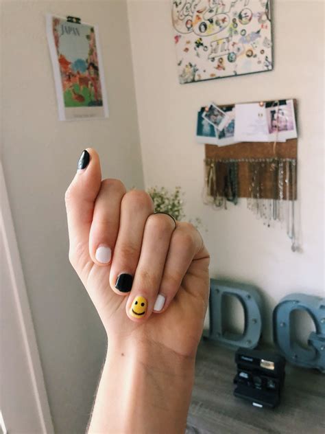 Black And White Acrylic Nails With Smiley Face And Sad Face Koplo Png