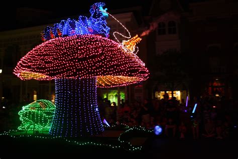 Alice In Wonderland Light Show 2012 Disneyland Disney Fireworks Parades