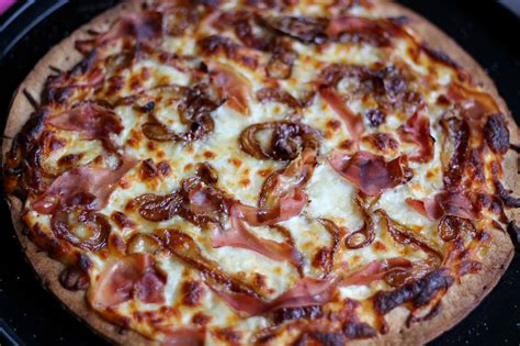 Caramelized Onion And Prosciutto Pizza Carolina Charm