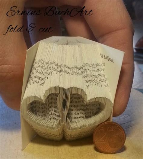 Die seite im 45° winkel falten 9 seite für seite einmal oben und einmal untern falten und immer einen srich weiter rücken. Herz Buch gefaltet Miniatur Geschenk Liebe Valentinstag ...