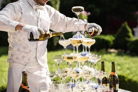 Try Our Wedding Bar Alcohol Calculator If Youre Planning To Tie The