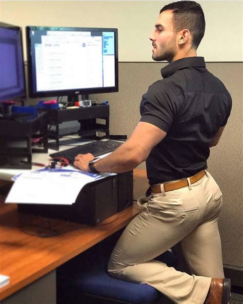 Best Clothes To Show Off Ass R Askgaybros