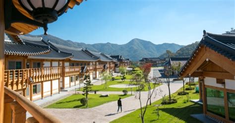 Park sooho returned to earth after disappearing to another world for a thousand years. Jeonju Hanok Village Tour Shuttle Bus Package - Trazy, Korea's #1 Travel Guide