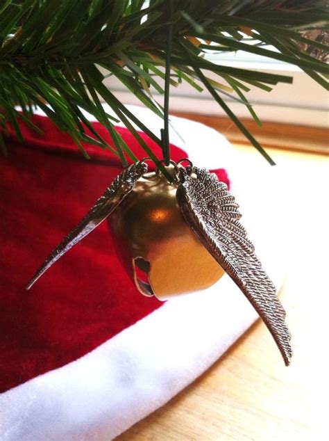 Full tutorial can be found here. 25 Great Harry Potter Christmas Ornaments Inspirations - MagMent