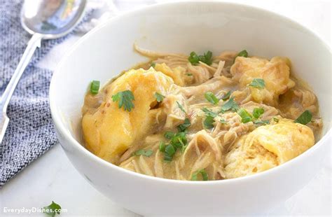 If you want another classic chicken dinner recipe that's easy to prepare, try this recipe for chicken and biscuits that will help you put a delicious homemade dinner. Slow Cooker Chicken and Dumplings with Green Chilies Recipe