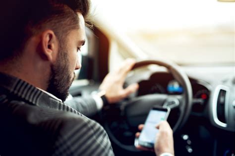 Top 10 Driving Distractions Bluefire Knowledge Center