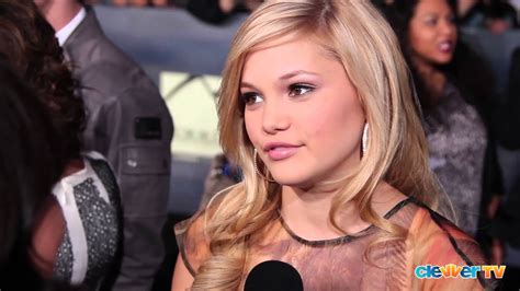 Olivia Holt Interview Breaking Dawn Part 2 Premiere Youtube