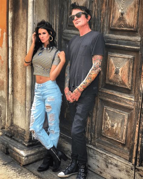 Pic Tommy Lee ‘marries Social Media Star Brittany Furlan In Matching