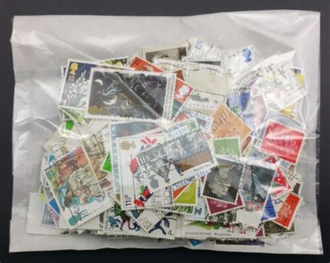 Gb Kiloware Mixture 50 Grams Off Paper Approx 500 Stamps Inc Commems