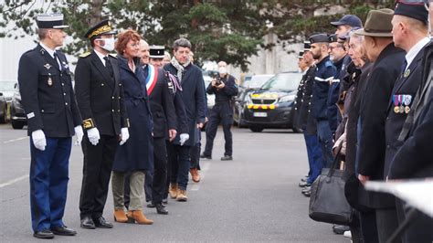 Haute Loire Les Gendarmes Rendent Hommage à Leurs Morts Et Héros