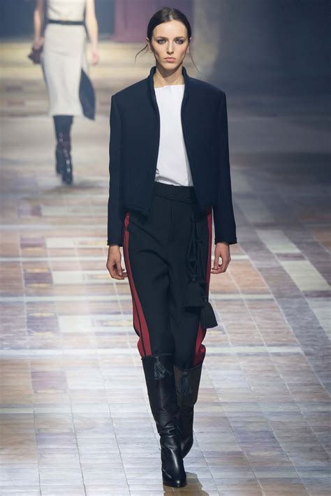 Lanvin Fall 2015 Ready To Wear Collection Photos Vogue