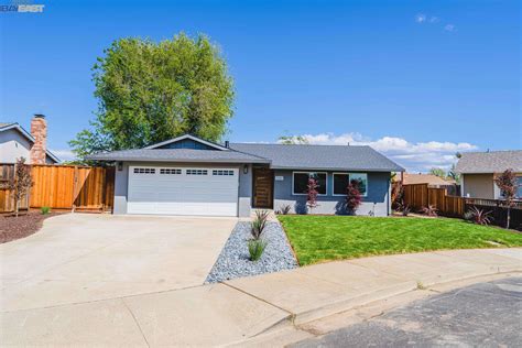 1161 Butte Ct, Livermore, CA 94551 - 4 Beds | 2 Baths (Sold