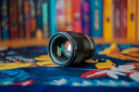 10 BEST Sony Prime Lenses To Buy For Travel In 2024